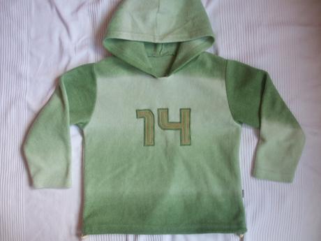 Mikina s kapucou, 122