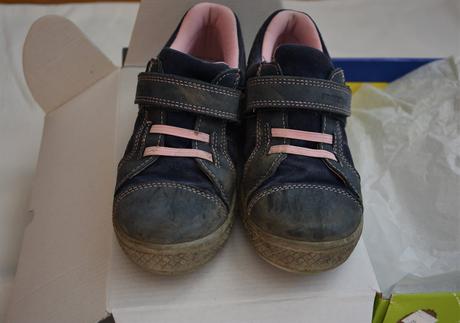 Tenisky melinda navy výborný stav, protetika,34