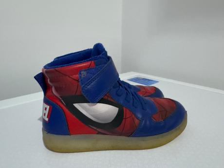 Marvel botasky, h&m,32