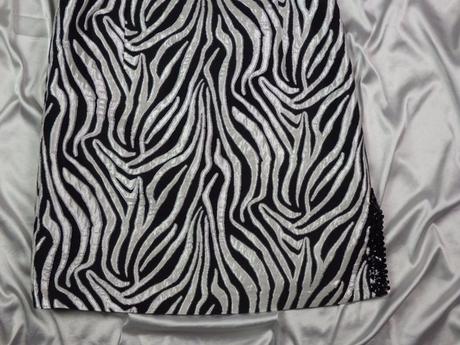 Luxusné elegantné šaty, s