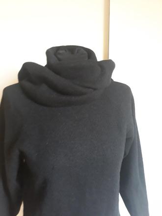 Pulover s golierom apart, 36