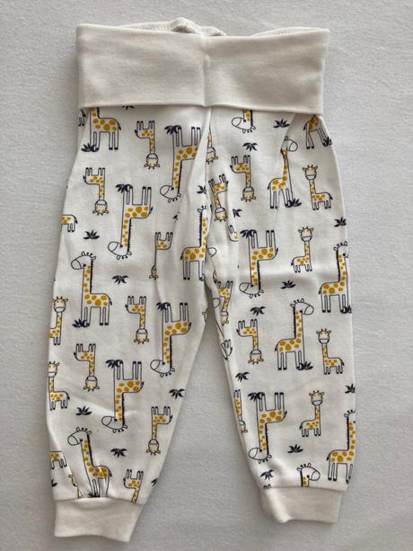 Žirafkové tepláky, lupilu,74