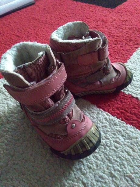 Dievčenské topánky, 22