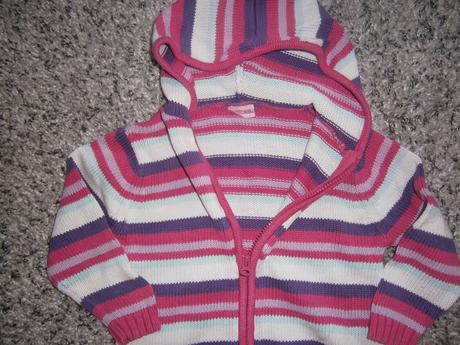 Svetrík s kapucňou, cherokee,98