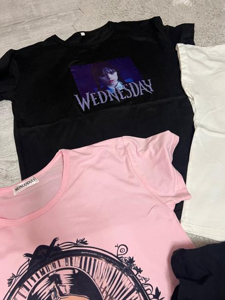 4trička wednesday 134/140, 140