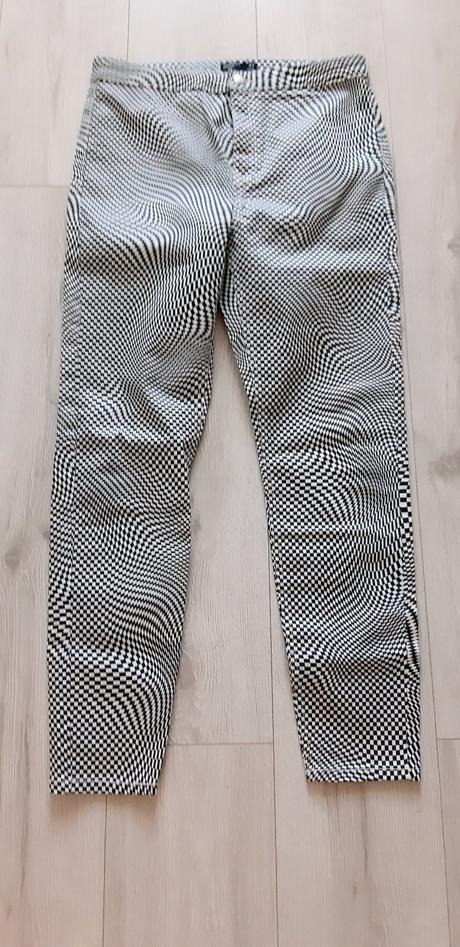 Skinny nohavice, sinsay,44