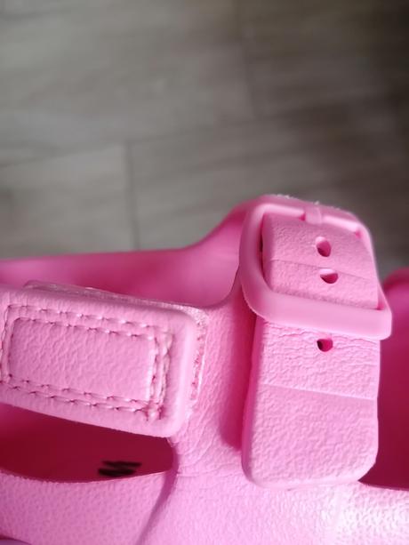 Ružové sandalky k vode, h&m,23
