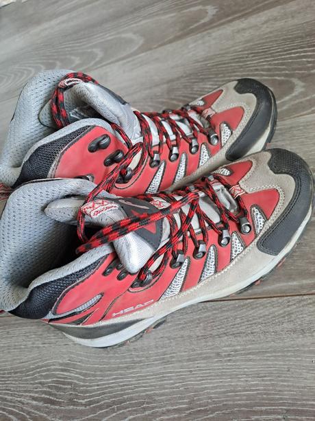 Turisticke topanky, 39