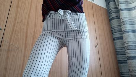 Dámske pásikavé nohavice, veľ. s, s