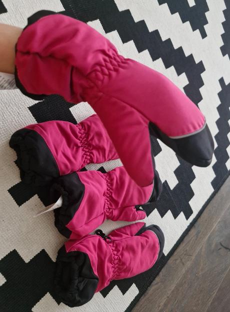 Skvele hrejive rukavice-palciaky na 6-8r. a 8-10r., 128