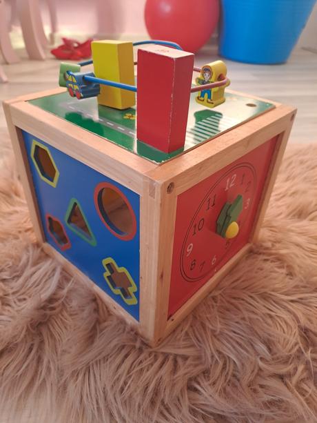 Drevená veľká interaktívna kocka, 