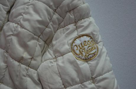 Nádherná bunda, guess,110
