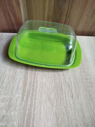 Plastova nadoba na maslo, 