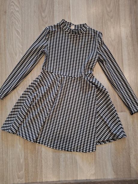 Teplejšie šaty  - kohutia stopa, 140