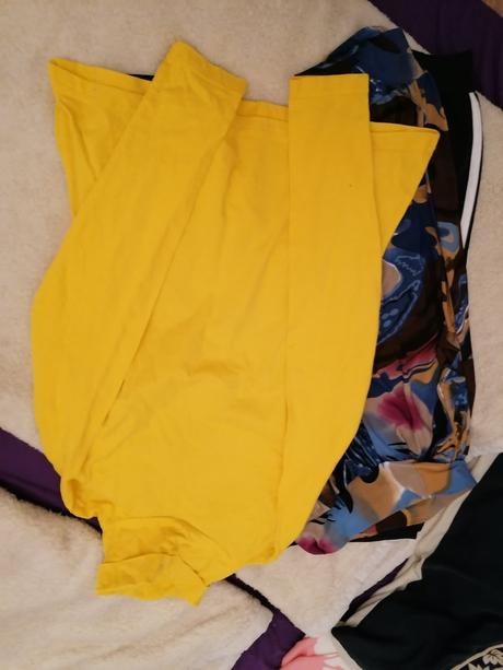 Balík jarno letných veci 4 ks už aj s poštou, xs