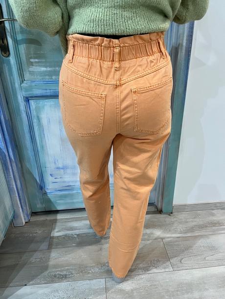 Rifle s vysokým pásom, house,38