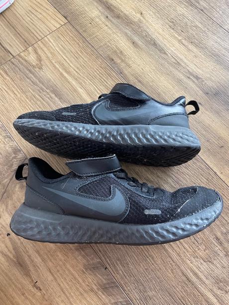 Tenisky adidas, nike,33