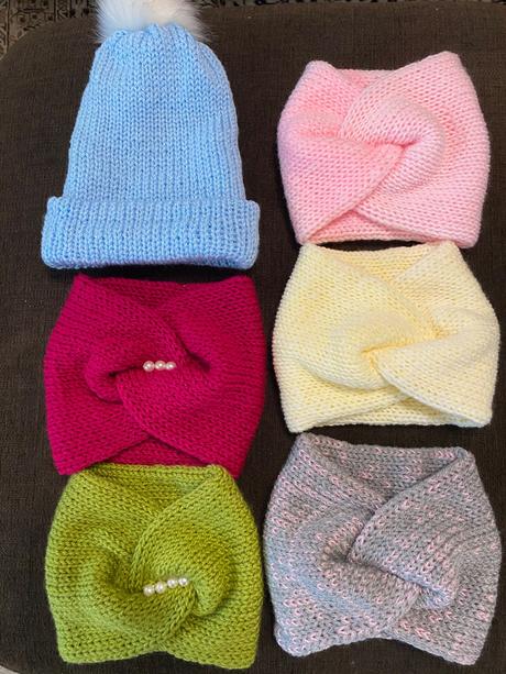 Čelenky - pletené, <50