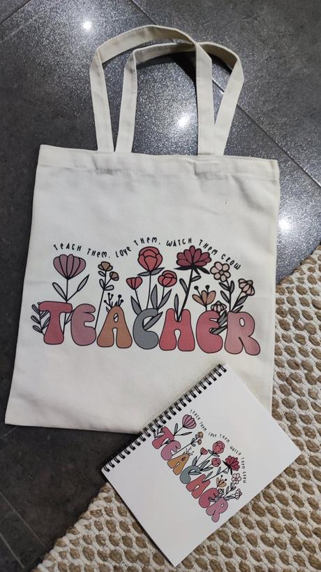 Praktický darček pre pani učiteľky,