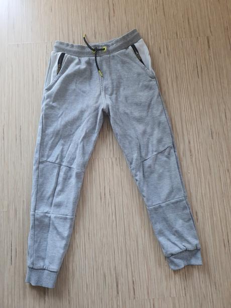 Tepláky ch9, f&f,152