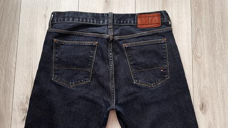Pánske,kvalitné džínsy tommy hilfiger, tommy hilfiger,32