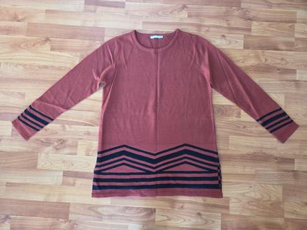 Škoricový pulóver, l