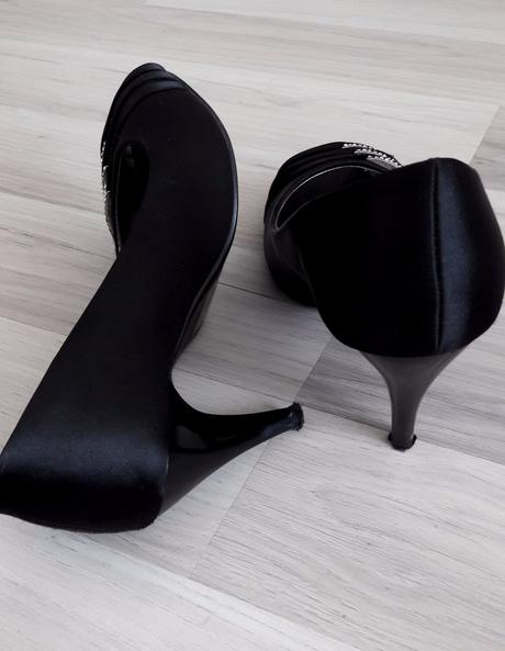 Čierne lodičky s otvorenou špičkou, veľ. 37, 37