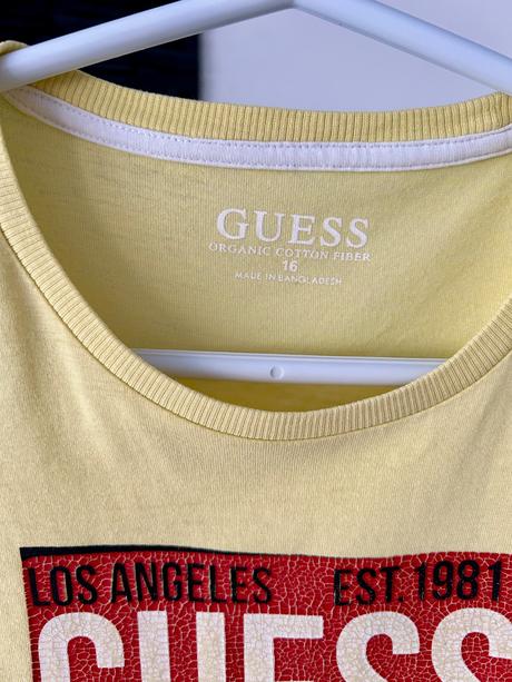 Krásne štýlové bledožlté tričko guess, guess,164