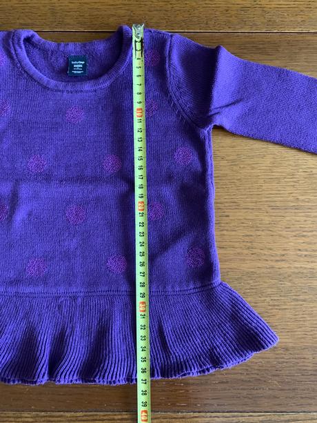 Rozkošný pulóvrik gap s volánom a bodkami, gap,98