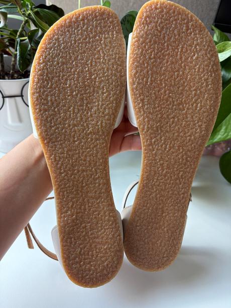 Shapen barefoot sandálky lily 3.0 beige, veľ.39r, 39