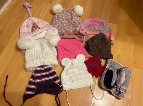 Čiapky rôznej veľkosti, 98