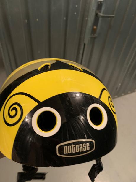 Cyklistická helma nutcase, s