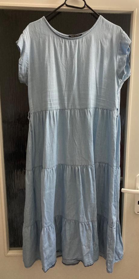 Ľahučké šaty s volánikmi imitácia rifľoviny, 