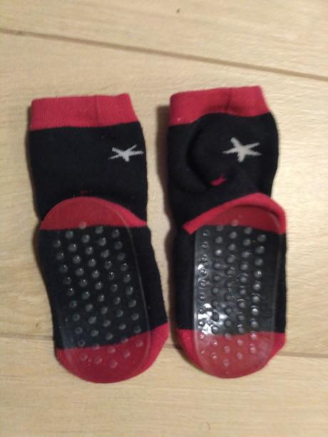 Teplé ponožky s protišmykovým spodkom, 22