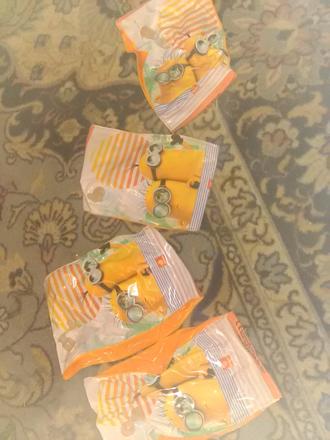 2 páry rukávnikov mimoni, 