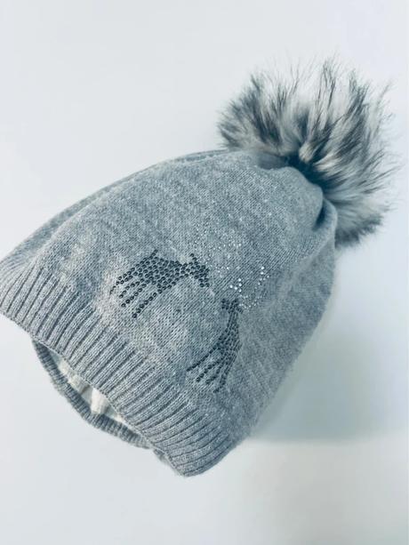 Štýlová zimná čiapka s jelenčekmi a bohatým brmbol, 