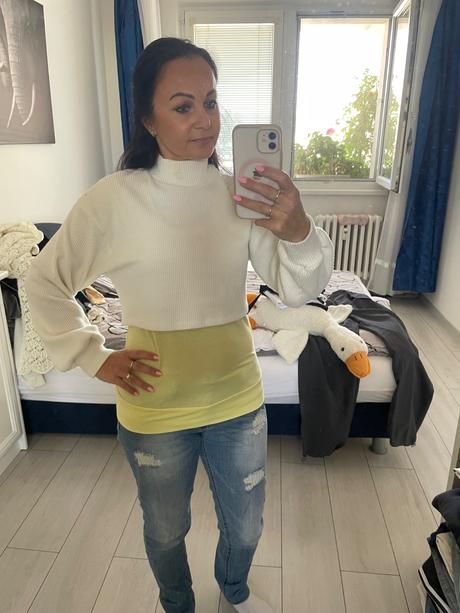 Croptop pulovrík, bershka,xs