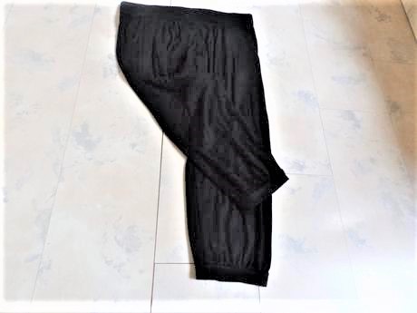 Tenké teplákové trištvrťáky, xl