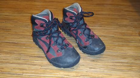 Turistické topánky, 30