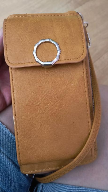 Taštička cez plece (peňaženka -mobil ),