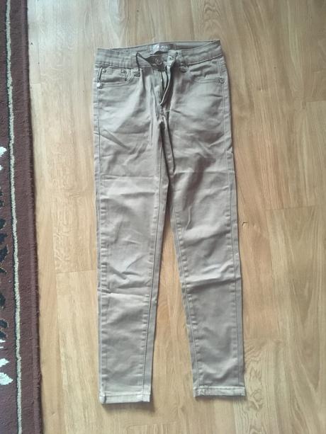 Hnedé nohavice, 134