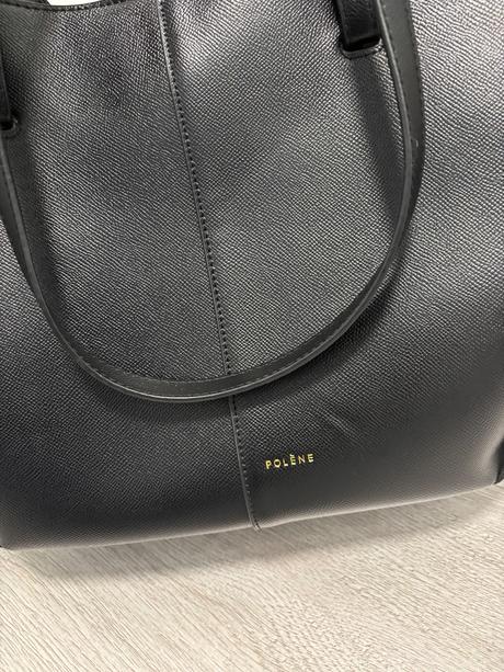 Kabelka polene cyme, 