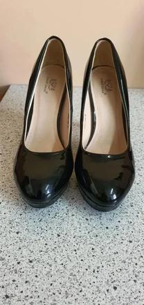 Lodicky small swan vel. 40, 40