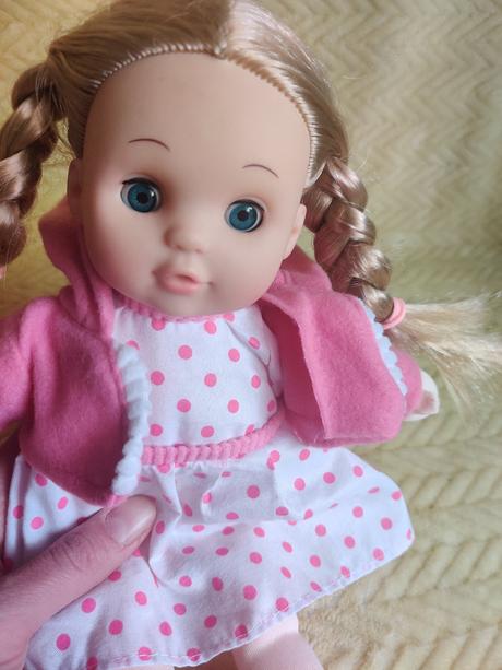 Hovoriaca babika sofia, 