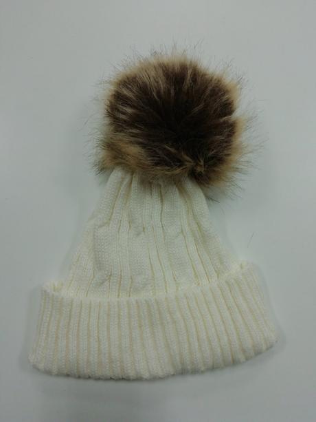 Krémová čiapka s brmbolcom 3-6rokov, 116