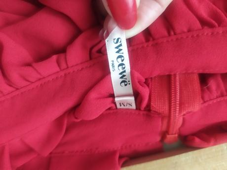 C 55-cervena sukna raz oblecena z vreckami s/m, s