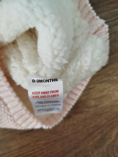 Zateplený svetrík, 62