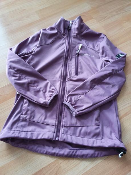 Turistická vetrovka, 122