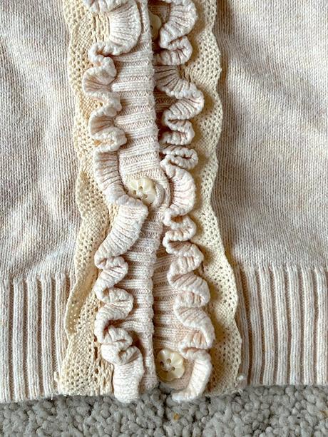 Kremovy svetrik, f&f,104