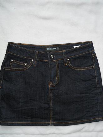 Rifľová sukňa v top stave, 36